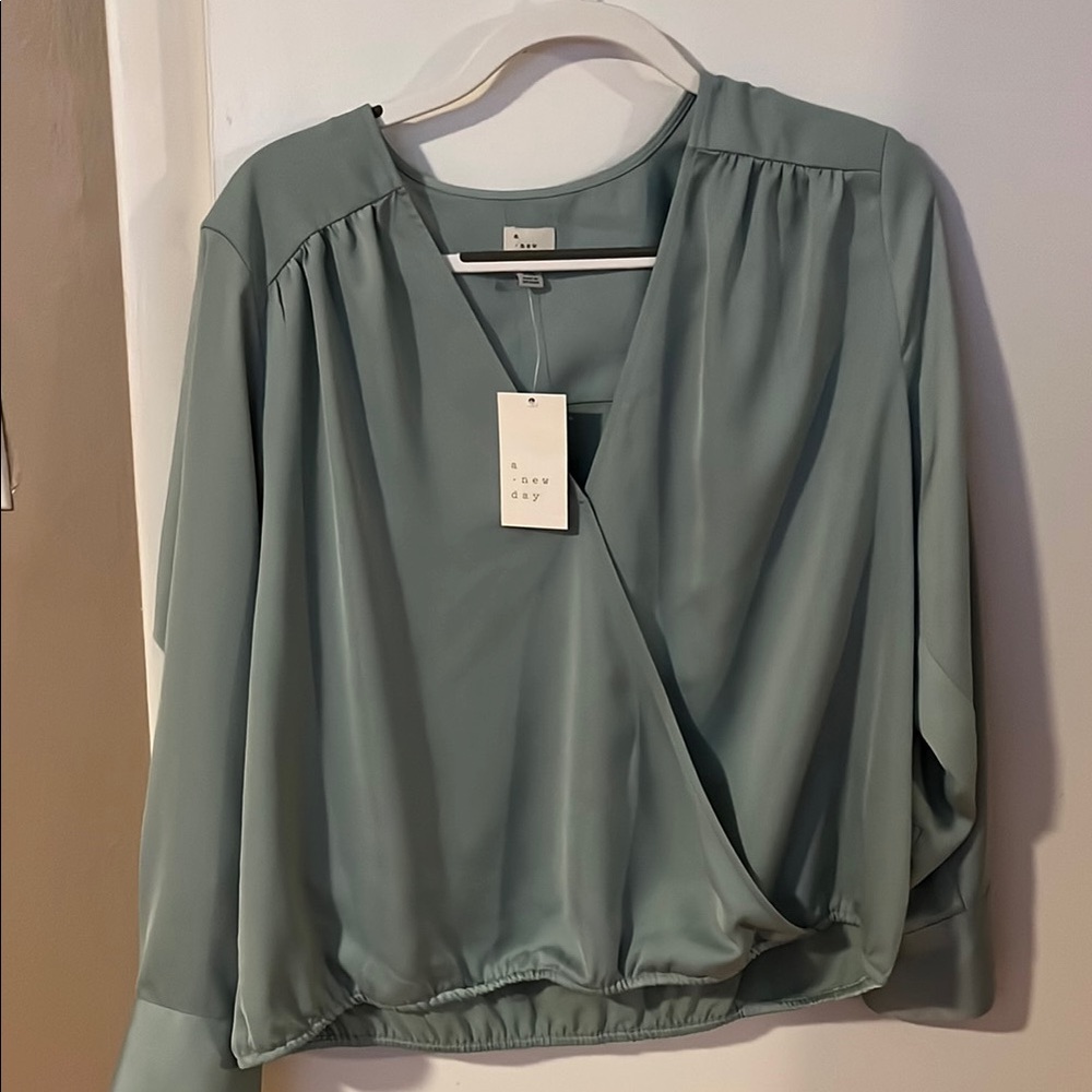 BNWT A New Day Women's cucumber green Blouse size XXL